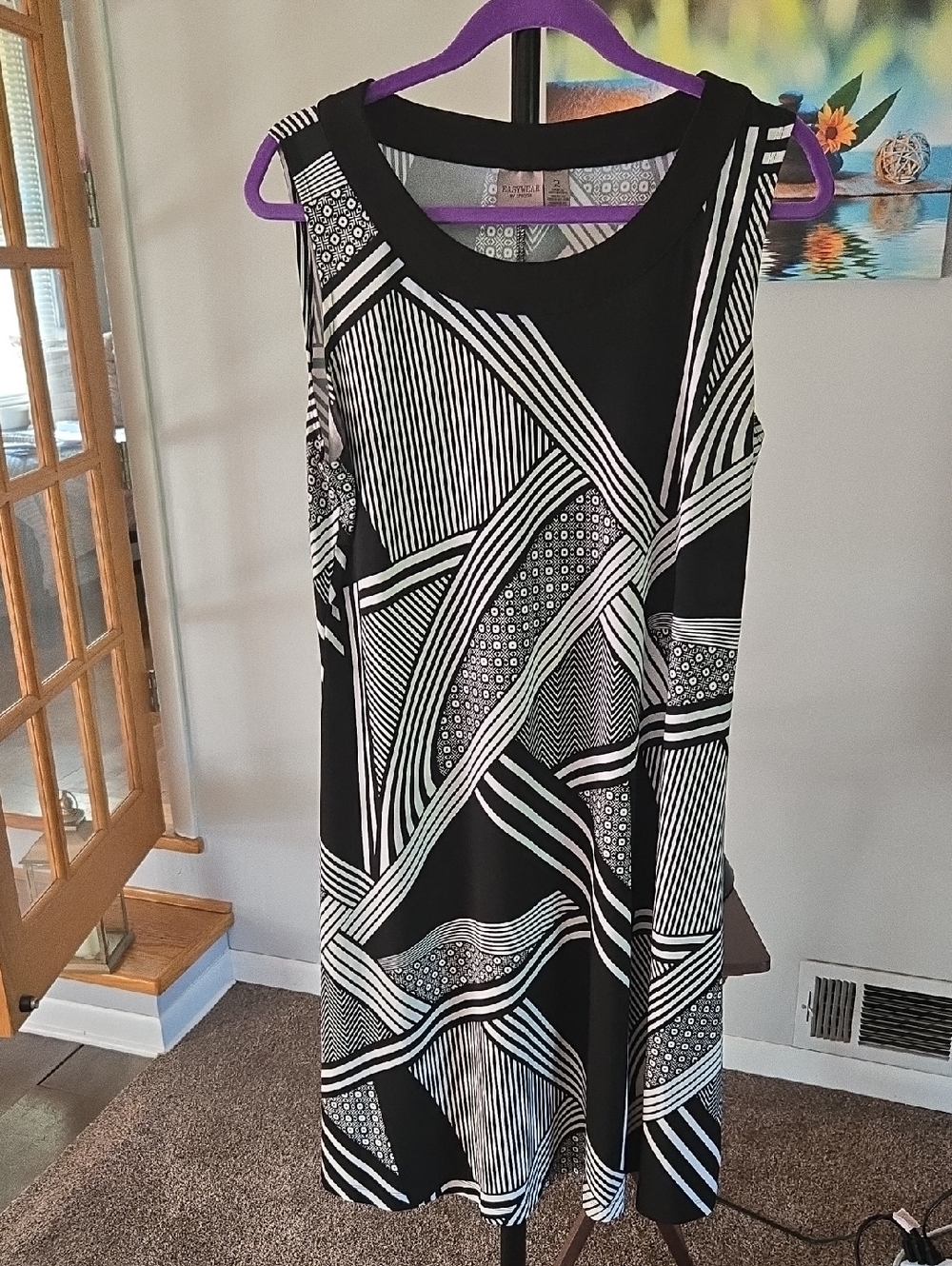 Women's Sleeveless Black & White Geometric A-Line Dress🖤